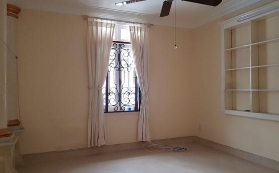 villa for rent in district 2 D220069 (2)